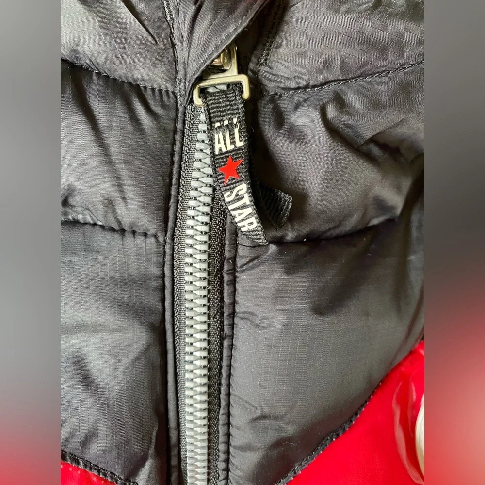 Converse Boys Black Jacket with Vibrant Red Lining size XL 13-15 Y